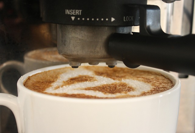 Fra amatør til barista: Lær at mestre kunsten med en avanceret espressomaskine